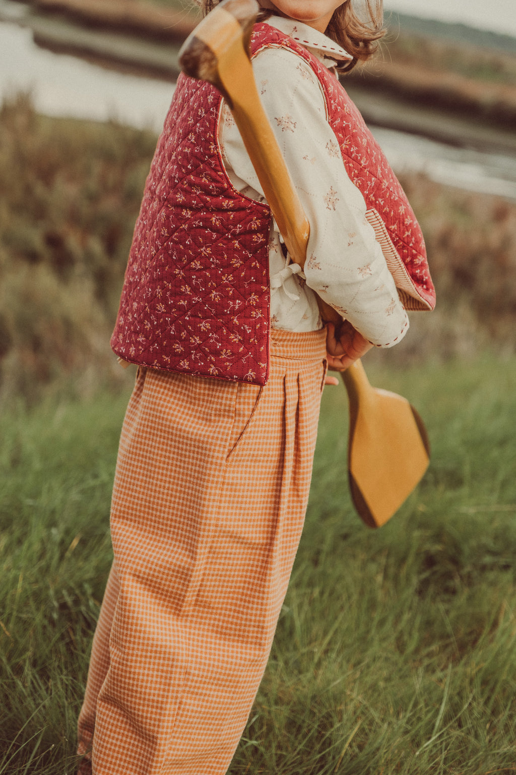 Louise Reversible Vest Granate Flowers